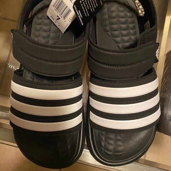 Adidas Duramo SL Sandal- size 7 - Picture 2 of 3